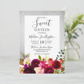 Burgundy Floral Silver Sweet 16 Party Invitation Kaart (Staand voorkant)