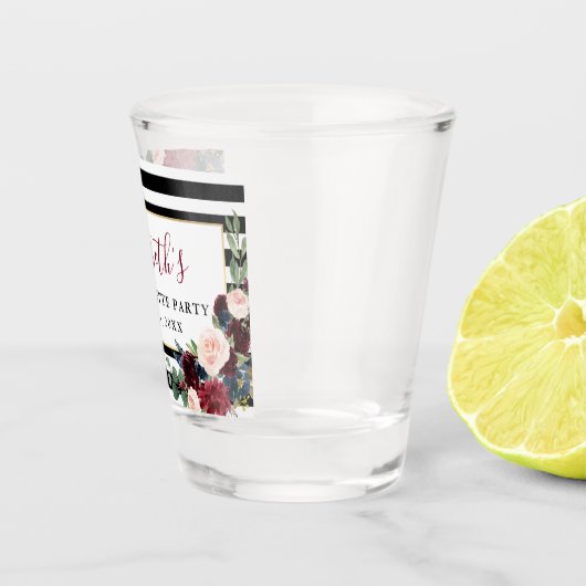 Burgundy Floral Striped Bachelorette Party Shot Glas (Rechts)