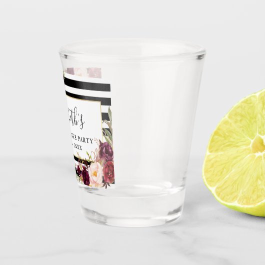 Burgundy Floral Striped Bachelorette Party Shot Glas (Rechts)