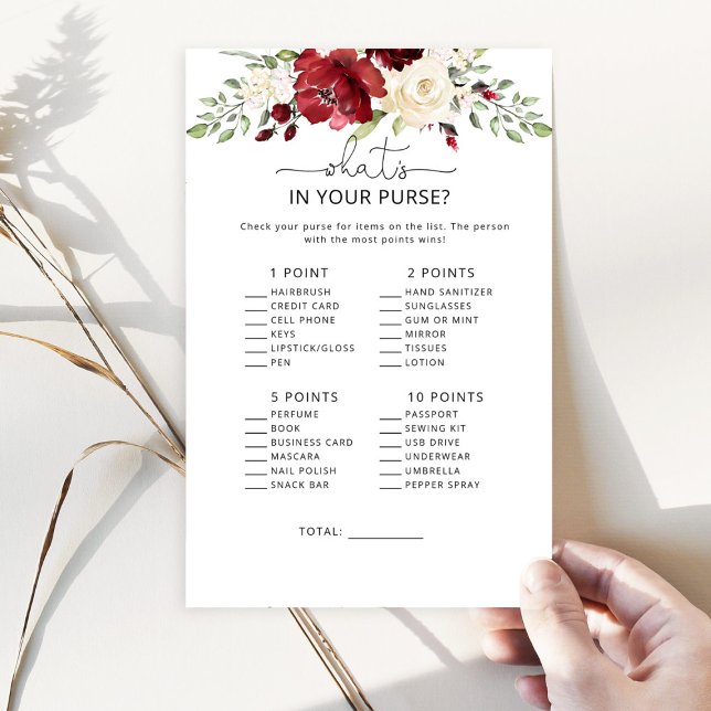 Burgundy floral wat zit er in je handtas? (Creator heeft geüpload)