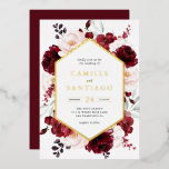 Burgundy Floral Wedding Invitation Folie Uitnodiging<br><div class="desc">Elegant Burgundy Floral Wedding Invitation with Gold foil lettering. U kunt kiezen uit Silver,  Gold of Roos Gold Foil. Al het schrijven is editable - klik "aanpassen verder"knoop om uit te geven. Overeenkomende objecten in ons ontwerp van Cava-partij in winkel</div>