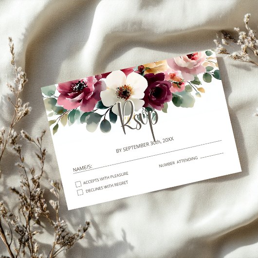 Burgundy Floral Wedding RSVP Kaartje