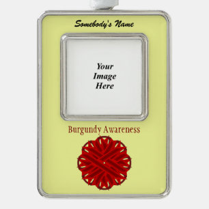 Burgundy Flower Ribbon Tmpl(V-O) door Kenneth Yonc Verzilverd Omlijst Ornament