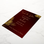 Burgundy & Glided Floral Elegant Wedding Folie Uitnodiging (Gedraaid)