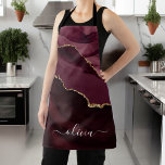 Burgundy Gold Agate Geode Gold Monogram Schort<br><div class="desc">Burgundy en Gold Foil Agate Geode Monogram Prachtige Elegant Script Name Apron. Dit maakt de perfecte zoete 16, 13th, 15th, 16th, 18th, 21th, 30th, 40th, 50th, 60th, 70th, 80th, 90th, 100th verjaardag, bruiloft, vrijgezellenfeest, verjaardag, baby shower, decoratie of bachelorette party cadeau voor iemand haar kamer in een moderne trendy chic-stijl....</div>