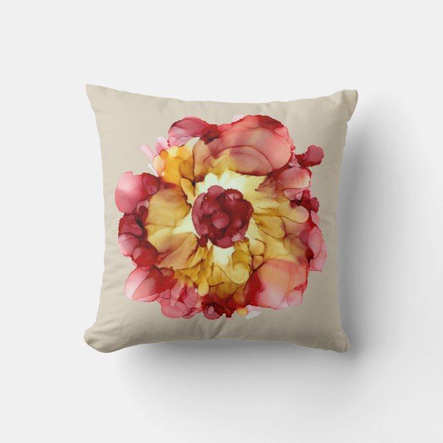 Burgundy & Gold Camellia floral (linen background) Kussen (Voorkant)
