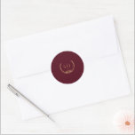 Burgundy Gold Floral Monogram Wedding Sticker<br><div class="desc">Deze bruine gouden florale sticker voor monogram bruiloft is voorzien van een prachtige, geavanceerde donkere achtergrond met elegante goudkalligrafie en gelede florale versieringen. Het jewel-toonkleurverhaal en de gouden botanische boho accentueren samen met een minimaal delicaat script creëer een regaal en romantisch modern estheticum dat een perfect evenwicht vindt tussen klassieke...</div>