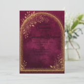 Burgundy & Gold Floral Quinceanera Invitation Kaart (Staand voorkant)
