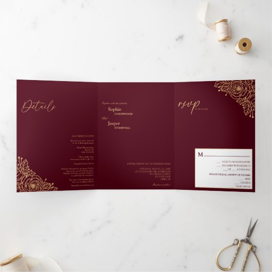 Burgundy Gold Floral Tri-Fold Wedding Invitation Drieluik Uitnodiging (Binnen)