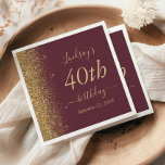 Burgundy Gold Glitter 40th Birthday Party Servet<br><div class="desc">De linkerrand van deze elegante moderne 40e (of een ander jaar naar keuze) verjaardagsfeestservetten heeft een gouden glitterstofontwerp. De aanpasbare tekst combineert goudkleurig handschrift en cursieve lettertypen op een donkere bordeauxrode achtergrond.</div>