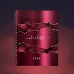 Burgundy gold metal agate marble name script 2023 planner<br><div class="desc">Bourgogne,  goudmetaal en geagatte,  marmersteen als achtergrond. Personaliseer en voeg jouw naam toe. De naam wordt geschreven met een modern handgeschreven stijlmanuscript met letters.</div>