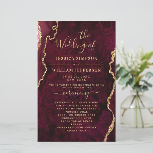 Burgundy Golden Marble Wedding Ceremony Program (Staand voorkant)