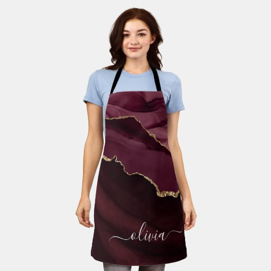 Burgundy Goud Agate Geode Gouden Monogram Schort (Gedragen)