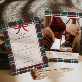 Burgundy Green Plaid Christmas Bow Wedding Kaart