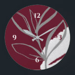 Burgundy & Grijze minimalistische Waterverf laat o Grote Klok<br><div class="desc">De moderne klok heeft een minimalistisch ontwerp in een glanzend en grijs kleurenpalet. Een eenvoudige illustratie van organische bladeren met een stijlvol waterverf Memphis-stijlelement in de rechterbenedenhoek. Een stijlvolle toevoeging aan je keuken, woonkamer of kantoor muur, een doordacht modern kantoor cadeau of een modern thuiscadeau voor elke gelegenheid. U kunt...</div>