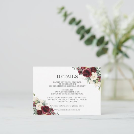 Burgundy Ivory White Floral Wedding Details Informatiekaartje (Staand voorkant)