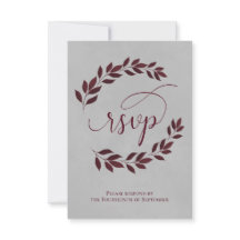 Burgundy Laurel Leaves over het grijze huwelijk