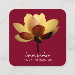 Burgundy Lotus Flower Yoga Instructor Waterverf Vierkante Visitekaartje