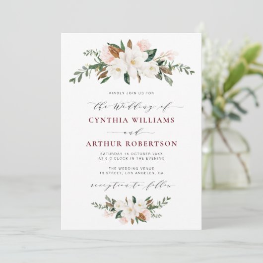 burgundy magnolia floral bruiloft uitnodiging (Staand voorkant)