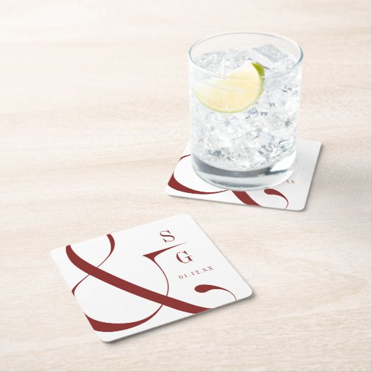 Burgundy modern typografie koppelt monogram kartonnen onderzetters (Insitu)