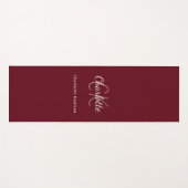 Burgundy monogram initiaal naam yogamat (Voorkant (horizontaal))