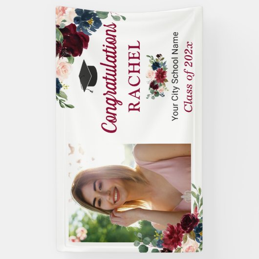 Burgundy Navy Floral Afstuderen Graduation Party Spandoek (Verticaal)