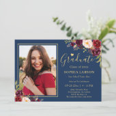 Burgundy Navy Floral Photo Afstuderen Celebration Kaart (Staand voorkant)