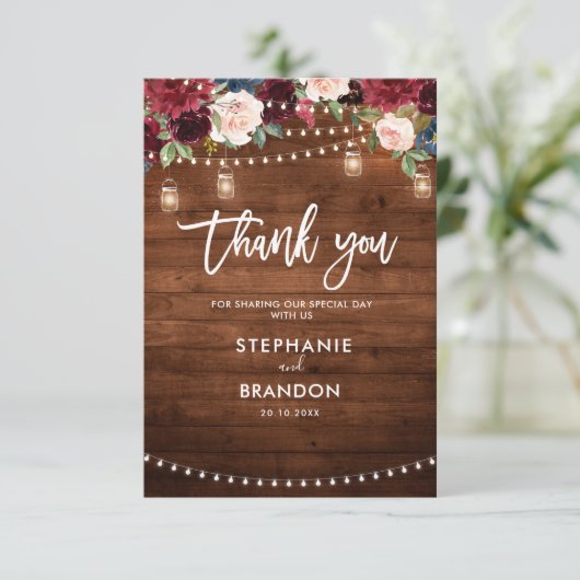 Burgundy Navy Floral Rustic String Light Wedding Bedankkaart (Staand voorkant)