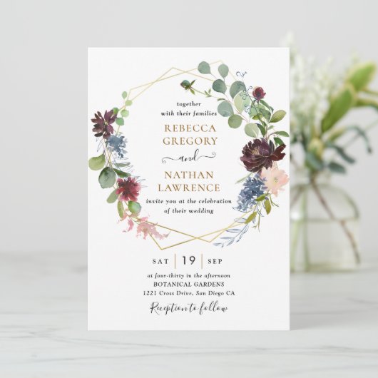 Burgundy Navy Floral w/ Geometric Greenery Wedding Kaart (Staand voorkant)