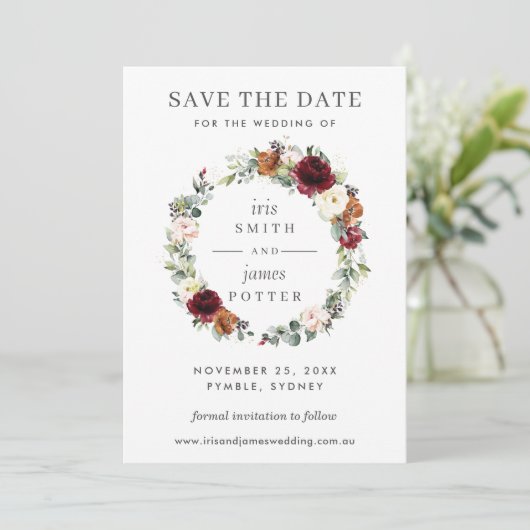 Burgundy Oranje Bloem Bruiloft Save the Date Kaart (Staand voorkant)