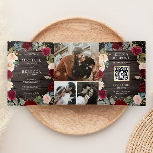 Burgundy Peach Floral QR Code Barn Wood Weduwschap Drieluik Uitnodiging