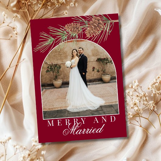 Burgundy Pine Merry & Married Photo Christmas Feestdagenkaart