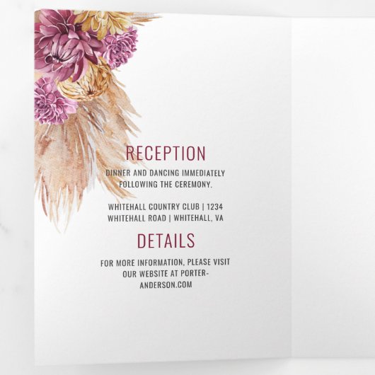 Burgundy Pink Dahlias Pampas Grass Dried Flowers Drieluik Uitnodiging (Binnenzijde eerst)