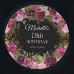 Burgundy Pink Floral Glitter Black 18th Birthday Papieren Bordje<br><div class="desc">Elegant en romantisch roze, Bourgogne en paarse waterverf flora en foliage op zwarte papieren borden van 18e verjaardag met goudglitter. Gepersonaliseerd met de naam van de gast van eer, haar leeftijd en haar feestdatum. Neem contact met mij op voor hulp bij uw aanpassingen of om extra overeenkomende of coördinerende Zazzle-producten...</div>