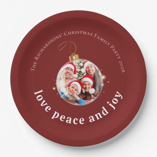 Burgundy Red Christmas Family Photo Love Peace Joy Papieren Bordje (Voorkant)
