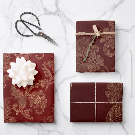 Burgundy Red en Gold Damask Kerstmis Inpakpapier Vel (Voorkant)