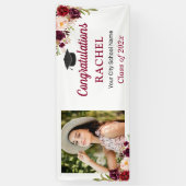 Burgundy Red Floral Afstudeerder Foto Graduparty Spandoek (Verticaal)