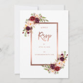 Burgundy Red Floral Roos Gold RSVP Weddenschap Kaart (Achterkant)
