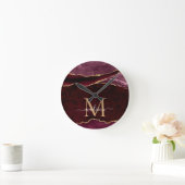 Burgundy Red Gold Agate Geode Glitter Monogram Ronde Klok (Huis)