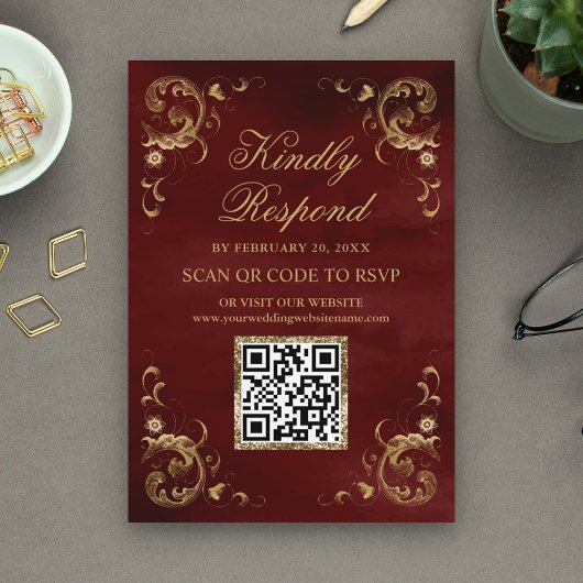 Burgundy Red Gold QR Code RSVP Weddenschap Website Informatiekaartje
