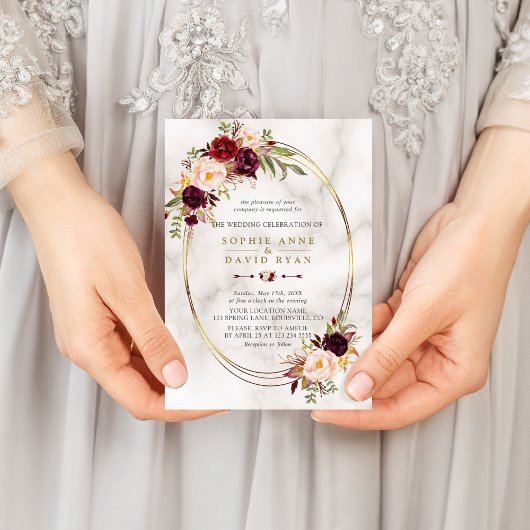 Burgundy Red Marsala Floral Gold Marble Wedding Kaart