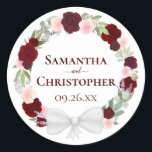 Burgundy Red & Pink Floral Wreath Wedding Ronde Sticker<br><div class="desc">Deze elegante stickers zijn perfect als envelopzegels of cadeautjes voor labels. Ze zijn voorzien van een roestachtig boho-chemische vormgeving met een grote hoeveelheid handbeschilderde tuinbouwmaterialen, waaronder eucalyptusbladeren en groene waterverven, en van rozen in tinten van rood, bogundy en wazige roze. De namen van het paar en de trouwdatum worden in...</div>