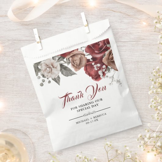 Burgundy Red Roses Floral Wedding Bedankzakje (Geknipt)