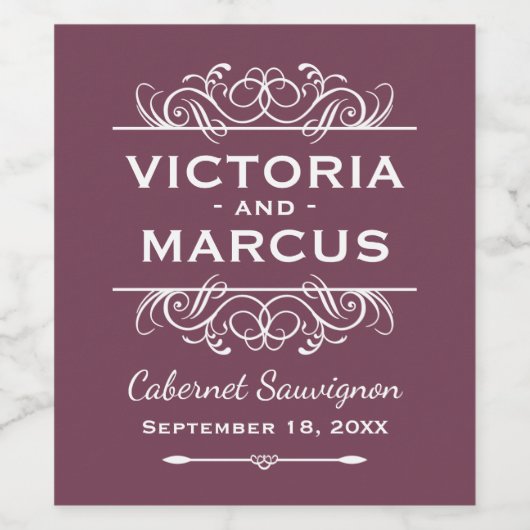 Burgundy Red Wedding Monogram Wine Fles Favor Wijn Etiket (Enkel label)