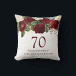 Burgundy Red White Rose 70th Birthday Gift Kussen<br><div class="desc">Burgundy Red White Rose 70th Birthday Gift Pillow Bekijk de uitnodiging en het collectie in Niche en Nest Store</div>