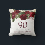 Burgundy Red White Rose 90th Birthday Gift Kussen<br><div class="desc">Burgundy Red White Rose 90th Birthday Gift Pillow Bekijk de uitnodiging en het collectie in Niche en Nest Store</div>