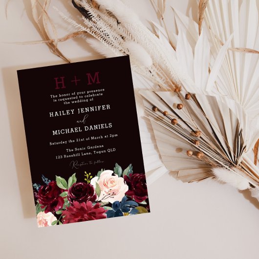 Burgundy Red Wine Floral Monogram Weddenschap Kaart