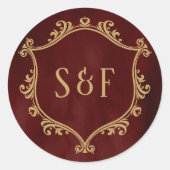 Burgundy Rode Gouden Kuif Monogram Envelopezegel Ronde Sticker (Voorkant)