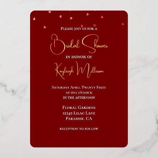 Burgundy Rode Vallende Harten Bruidsuitvaart Folie Uitnodiging (Voorkant)