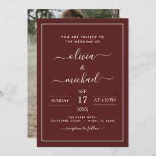 Burgundy Romantic Weddenschap met fotouitnodiging Kaart